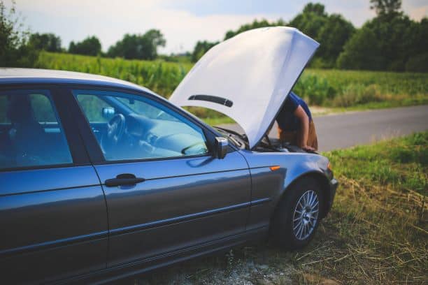 Assemble a Roadside Emergency Kit
